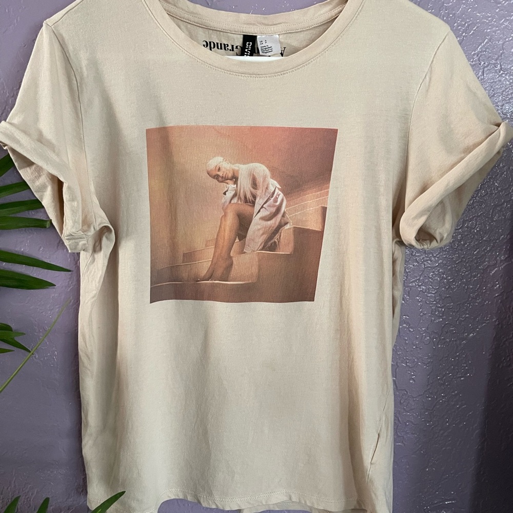 Ariana Grande shirt